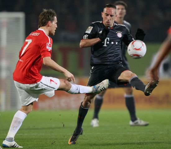 坛的霸主地 坛的霸主地